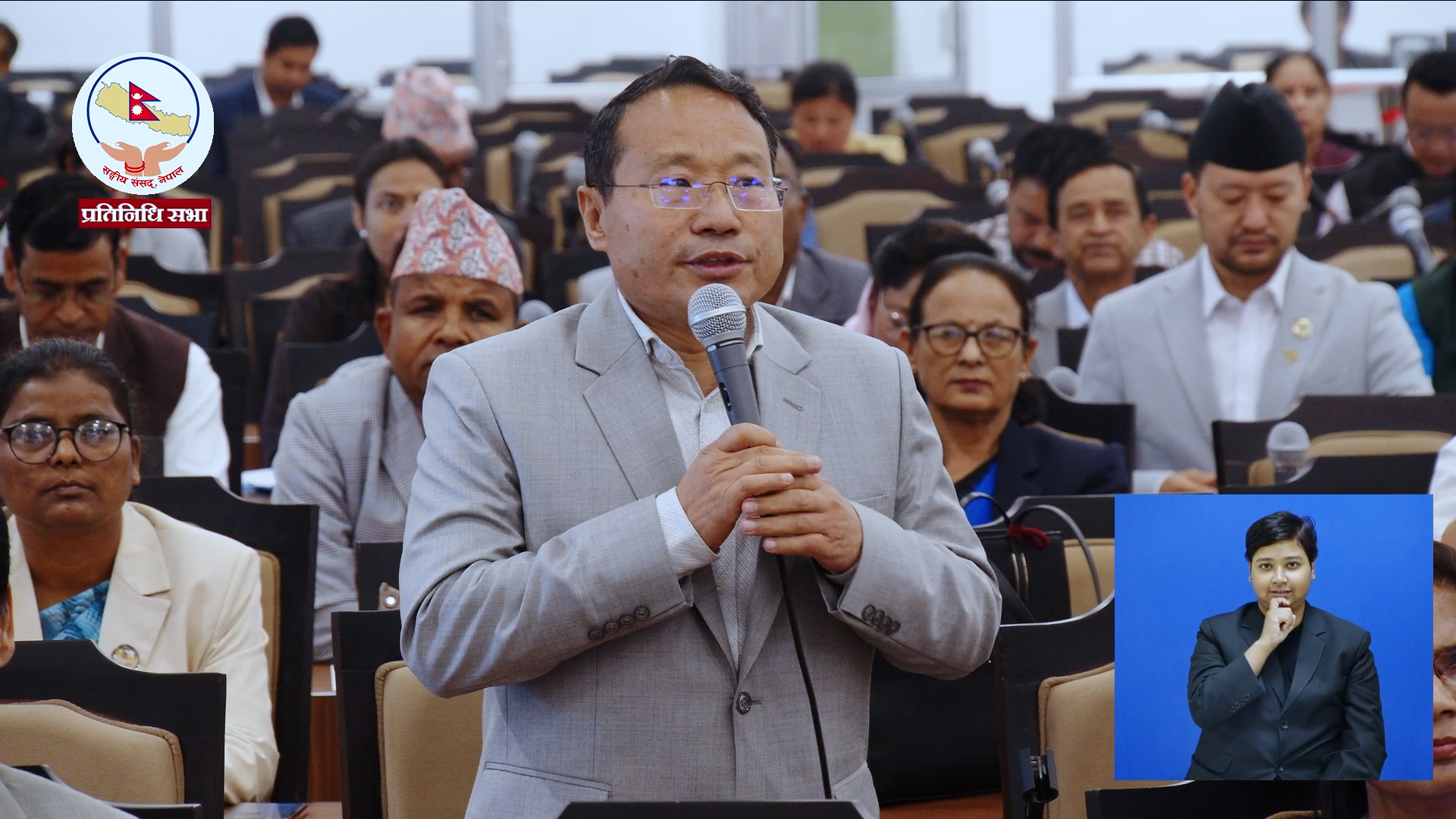 बजेटमाथि जवाफ दिँदा संसद् र समितिमा अर्थमन्त्रीले धम्कीको शैली अपनाएः वर्षमान पुन