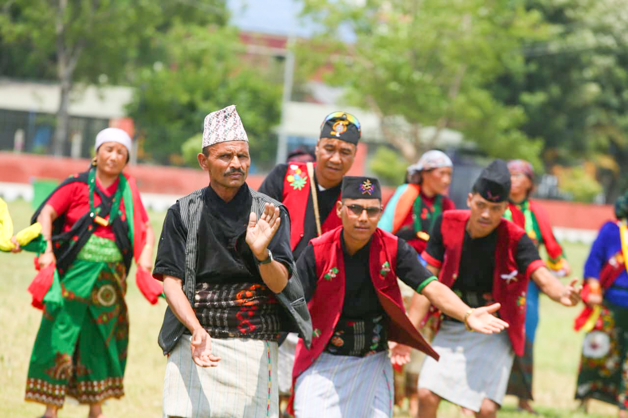 खुलामञ्चमा भूमे पर्वको रौनक 